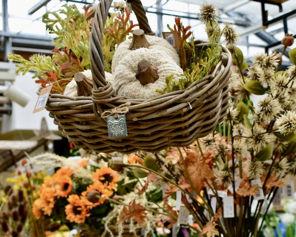 Herbstdekoration in der Boutique