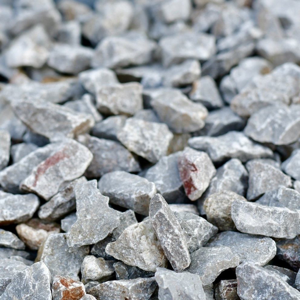 Ziersteine für den Außenbereich in grauer Farbe