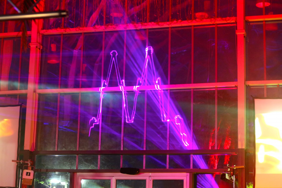 Dom Laser
